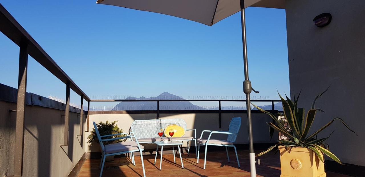 Terrace Lake View Stresa Buitenkant foto